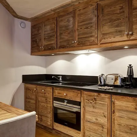 Appartement Roc 1850 *